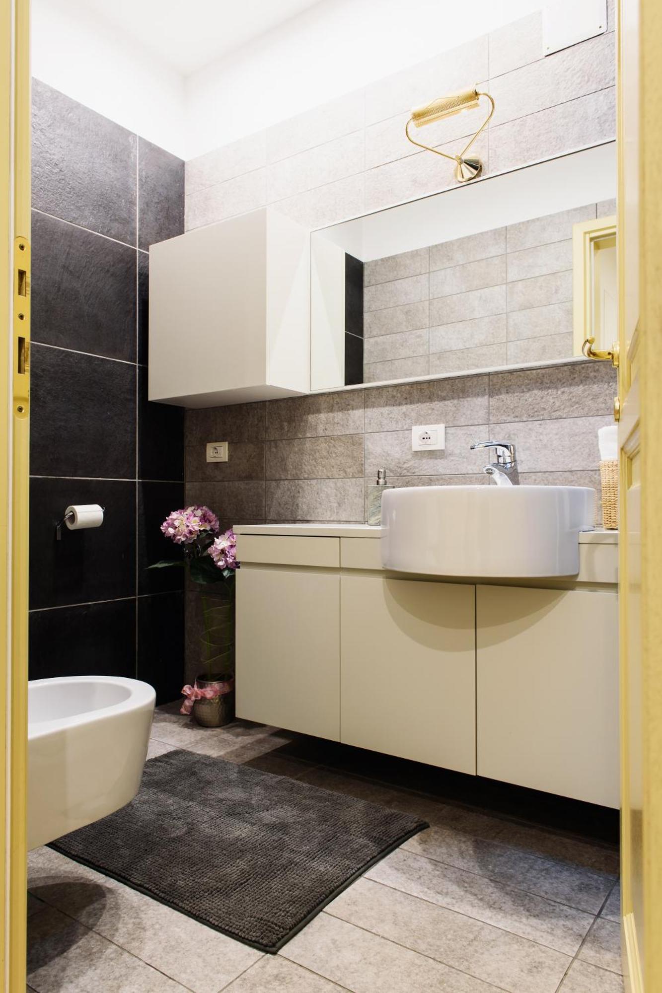 Lora Luxury House Apartment โกโม ภายนอก รูปภาพ