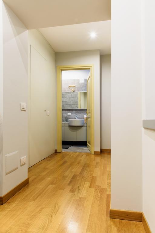 Lora Luxury House Apartment โกโม ภายนอก รูปภาพ